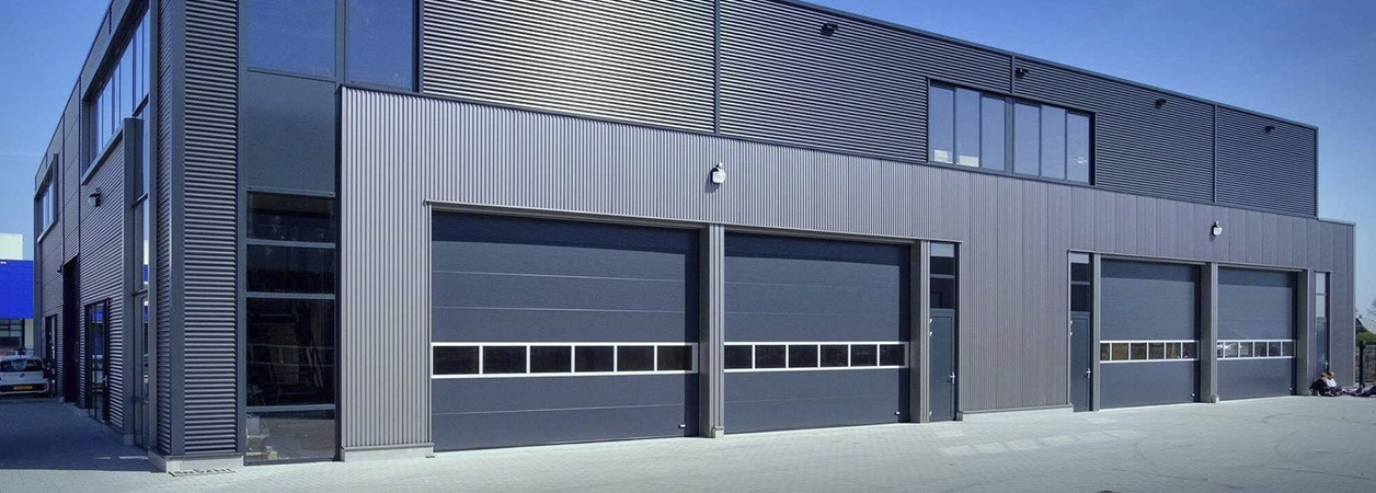 Промышленные ворота под ключ в Адлере